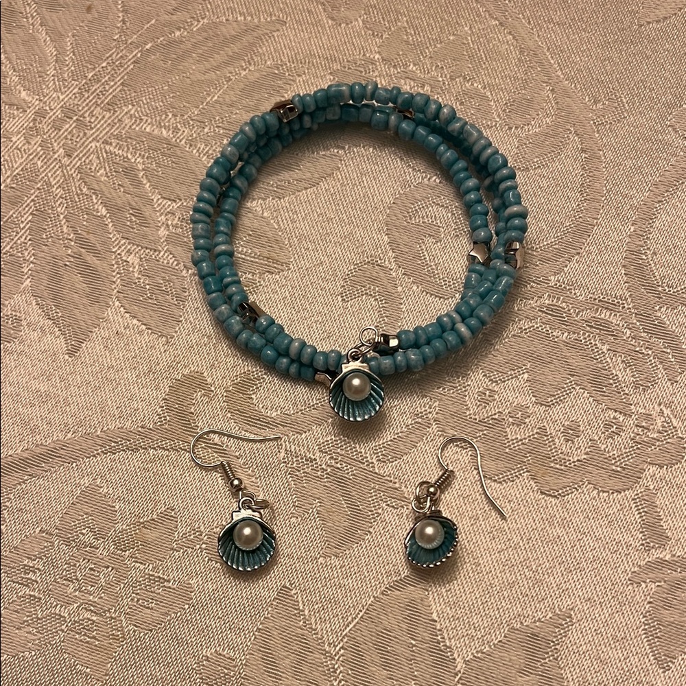 Hand Crafted Turquoise Beaded Bracelet Set